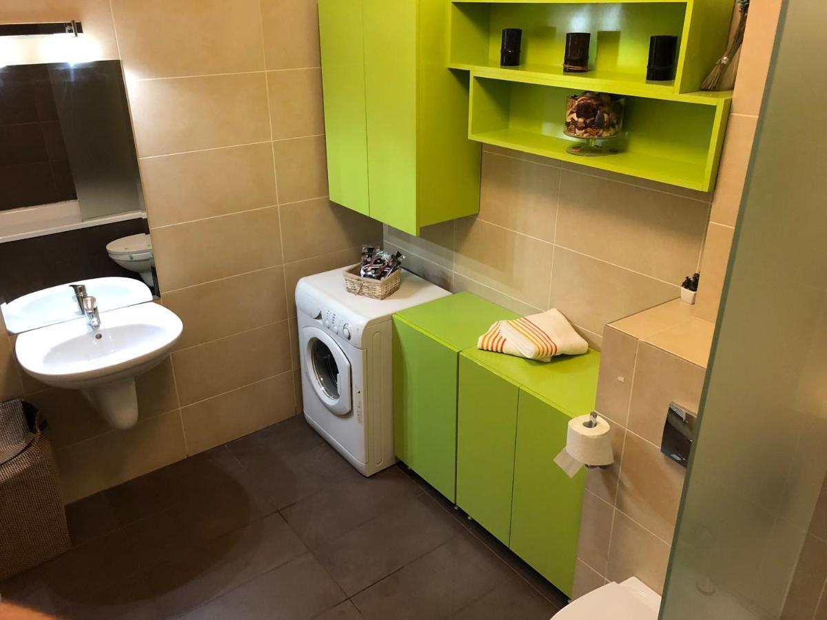 Mivardomi Accommodation คลูจ-นาโปกา ภายนอก รูปภาพ