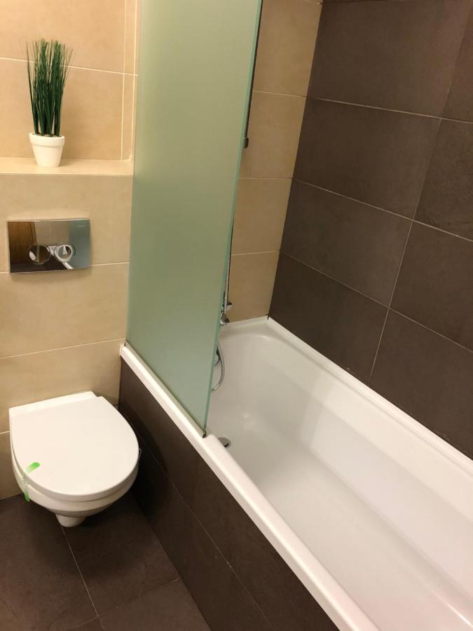 Mivardomi Accommodation คลูจ-นาโปกา ภายนอก รูปภาพ